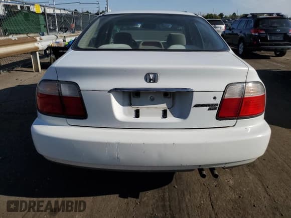 ✅ 1996 Honda Accord EX • VIN: 1HGCD5652TA039481 • Лот: 69488504. Опубликован ранее на Copart с пробегом 139 610 миль. Бесплатный доступ к архиву аукционных продаж из США и подробный отчёт об истории автомобиля на DreamBid. Изображение 6.