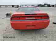 2010 Dodge Challenger SE z VIN 2B3CJ4DV5AH179738, wystawiony jako Copart lot #64823684 z przebiegiem 109 389 mil mil oraz Szkoda całkowita • Salvage title. Historia ofert i sprzedaży dostępna na DreamBid. Obrazek 6.