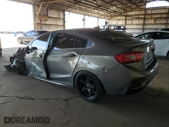 ✅ 2017 Chevrolet Cruze LT • VIN: 1G1BE5SM1H7239253 • Лот: 81037545. Опубликован ранее на Copart с пробегом 142 497 миль. Бесплатный доступ к архиву аукционных продаж из США и подробный отчёт об истории автомобиля на DreamBid. Изображение 2.