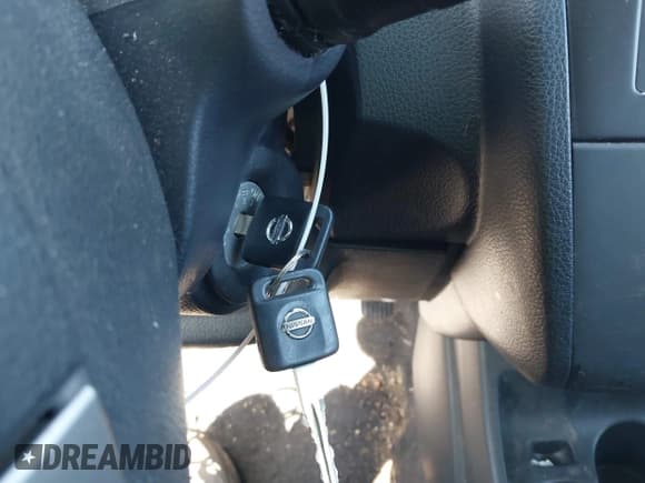 ✅ 2009 Nissan Versa S • VIN: 3N1BC13E59L466250 • Лот: 43641541. Опубликован ранее на IAAI с пробегом 120 201 миль. Бесплатный доступ к архиву аукционных продаж из США и подробный отчёт об истории автомобиля на DreamBid. Изображение 11.