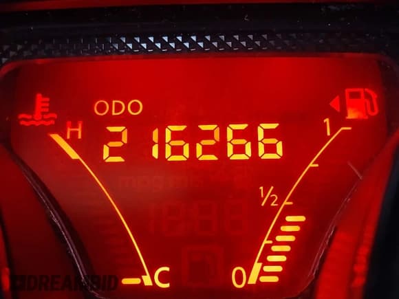 ✅ 2014 Nissan Note S • VIN: 3N1CE2CPXEL399189 • Lot: 43908899. Wystawiony na IAAI z przebiegiem 216 266 mil. Bezpłatny archiwum sprzedaży aukcyjnych z USA i szczegółowy raport historii pojazdu na DreamBid. Zdjęcie 13.