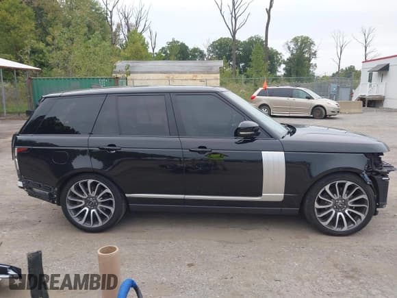 ✅ 2019 Land Rover Range Rover • VIN: SALGS2RE6KA562378 • Lot: 43338761. Listed on IAAI with 40,815 mi. Free auction sales archive from the USA and detailed vehicle history report at DreamBid. Image 13.
