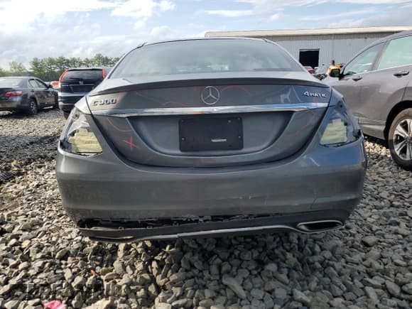 ✅ 2018 Mercedes-Benz C 300 • VIN: WDDWF4KB0JR413022 • Лот: 90241585. Опубликован ранее на Copart с пробегом 94 569 миль. Бесплатный доступ к архиву аукционных продаж из США и подробный отчёт об истории автомобиля на DreamBid. Изображение 6.