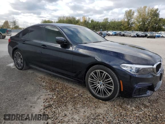 ✅ 2019 BMW 5 Series 530e xDrive • VIN: WBAJB1C52KB375095 • Lot: 87261795. Wystawiony na Copart z przebiegiem 104 516 mil. Bezpłatny archiwum sprzedaży aukcyjnych z USA i szczegółowy raport historii pojazdu na DreamBid. Zdjęcie 4.