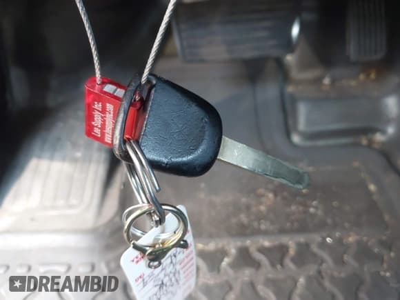 ✅ 2006 Honda Element EX-P • VIN: 5J6YH28756L017628 • Lot: 42859305. Listed on IAAI with 233,307 mi. Free auction sales archive from the USA and detailed vehicle history report at DreamBid. Image 11.