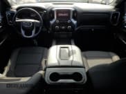 ✅ 2020 GMC Sierra 1500 Elevation • VIN: 1GTP9CEK6LZ361099 • Lot: 61814035. Wystawiony na Copart z przebiegiem 57 454 mil. Bezpłatny archiwum sprzedaży aukcyjnych z USA i szczegółowy raport historii pojazdu na DreamBid. Zdjęcie 8.