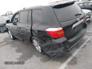 ✅ 2010 Toyota Highlander Limited • VIN: 5TDYK3EH8AS004986 • Lot: 42836760. Wystawiony na IAAI z przebiegiem 107 320 mil. Bezpłatny archiwum sprzedaży aukcyjnych z USA i szczegółowy raport historii pojazdu na DreamBid. Zdjęcie 3.