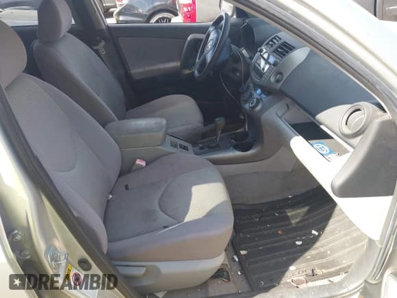 ✅ 2007 Toyota RAV4 • VIN: JTMBD33V476036111 • Лот: 43080624. Опубликован ранее на IAAI с пробегом 201 666 миль. Бесплатный доступ к архиву аукционных продаж из США и подробный отчёт об истории автомобиля на DreamBid. Изображение 5.