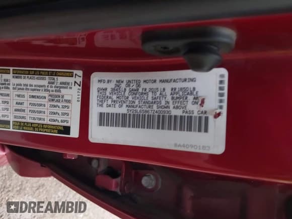 ✅ 2007 Pontiac Vibe • VIN: 5Y2SL65867Z400930 • Lot: 43029641. Listed on IAAI with Not provided. Free auction sales archive from the USA and detailed vehicle history report at DreamBid. Image 9.