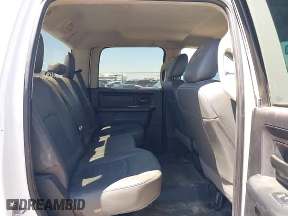 ✅ 2016 Ram 2500 Tradesman • VIN: 3C7WR5HT0GG125424 • Lot: 43041693. Wystawiony na IAAI z przebiegiem 171 693 mil. Bezpłatny archiwum sprzedaży aukcyjnych z USA i szczegółowy raport historii pojazdu na DreamBid. Zdjęcie 8.