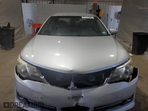 2014 Toyota Camry L z VIN 4T1BF1FK5EU403635, wystawiony jako Copart lot #71117025 z przebiegiem 154 018 mil mil oraz Szkoda całkowita • Salvage title. Historia ofert i sprzedaży dostępna na DreamBid. Obrazek 5.