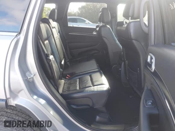 ✅ 2020 Jeep Grand Cherokee Limited • VIN: 1C4RJFBG2LC256080 • Лот: 43293236. Опубликован ранее на IAAI с пробегом 111 754 миль. Бесплатный доступ к архиву аукционных продаж из США и подробный отчёт об истории автомобиля на DreamBid. Изображение 8.