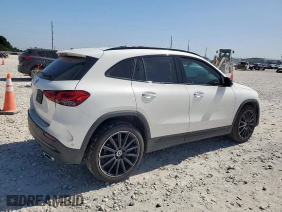 ✅ 2023 Mercedes-Benz GLA 250 • VIN: W1N4N4GB1PJ479608 • Лот: 67055185. Опубликован ранее на Copart с пробегом 56 557 миль. Бесплатный доступ к архиву аукционных продаж из США и подробный отчёт об истории автомобиля на DreamBid. Изображение 3.