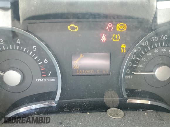 ✅ 2006 Mercury Mountaineer Luxury • VIN: 4M2EU47EX6UJ10598 • Lot: 61835605. Wystawiony na Copart z przebiegiem 181 060 mil. Bezpłatny archiwum sprzedaży aukcyjnych z USA i szczegółowy raport historii pojazdu na DreamBid. Zdjęcie 9.