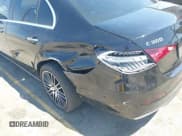 ✅ 2024 Mercedes-Benz C 300 • VIN: W1KAF4GB2RR215525 • Lot: 42935036. Wystawiony na IAAI z przebiegiem 22 962 mil. Bezpłatny archiwum sprzedaży aukcyjnych z USA i szczegółowy raport historii pojazdu na DreamBid. Zdjęcie 6.