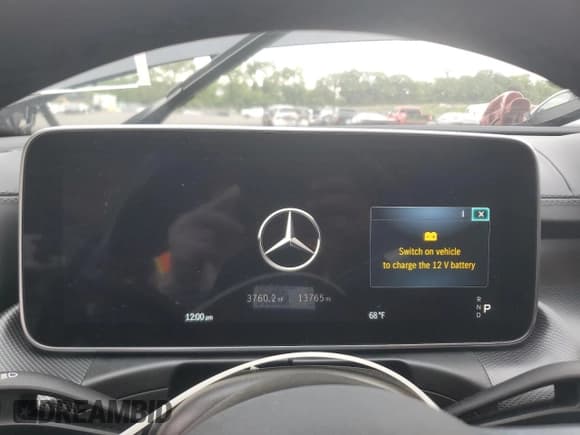 ✅ 2024 Mercedes-Benz C 300 • VIN: W1KAF4HB7RR176882 • Lot: 69281285. Listed on Copart with 13,765 mi. Free auction sales archive from the USA and detailed vehicle history report at DreamBid. Image 9.