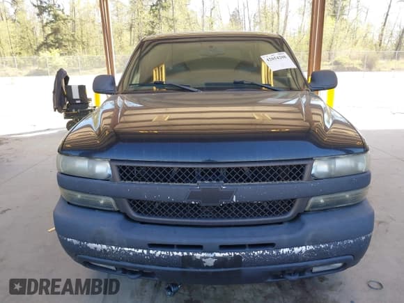 ✅ 2001 Chevrolet Silverado 2500HD LS • VIN: 1GCHK29U41E185737 • Lot: 42054208. Wystawiony na IAAI z przebiegiem 305 413 mil. Bezpłatny archiwum sprzedaży aukcyjnych z USA i szczegółowy raport historii pojazdu na DreamBid. Zdjęcie 12.