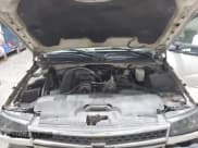 ✅ 2005 Chevrolet Silverado 2500HD LS • VIN: 1GCHK23275F823812 • Lot: 43520231. Wystawiony na IAAI z przebiegiem 227 443 mil. Bezpłatny archiwum sprzedaży aukcyjnych z USA i szczegółowy raport historii pojazdu na DreamBid. Zdjęcie 10.