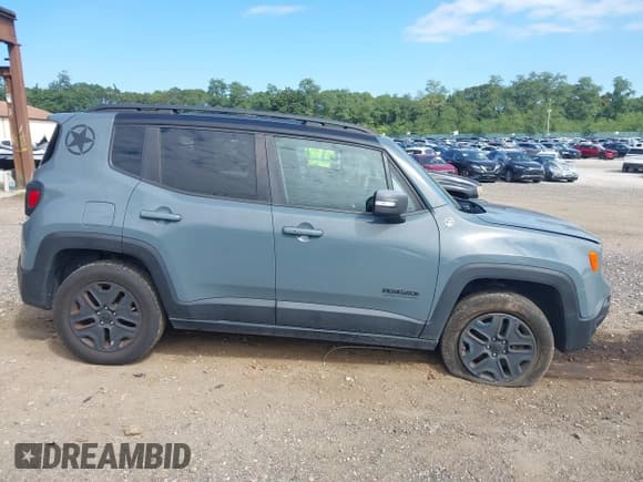 ✅ 2017 Jeep Renegade Trailhawk • VIN: ZACCJBCBXHPE82940 • Lot: 43192840. Listed on IAAI with 112,820 mi. Free auction sales archive from the USA and detailed vehicle history report at DreamBid. Image 13.