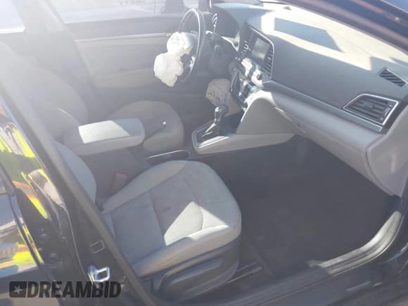 ✅ 2017 Hyundai Elantra Value Edition • VIN: 5NPD84LF6HH065211 • Лот: 43571387. Опубликован ранее на IAAI с пробегом 98 733 миль. Бесплатный доступ к архиву аукционных продаж из США и подробный отчёт об истории автомобиля на DreamBid. Изображение 5.