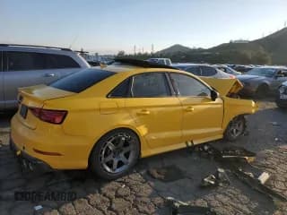 ✅ 2017 Audi S3 Premium Plus • VIN: WAUB1GFF9H1056807 • Лот: 40990733. Опубликован ранее на Copart с пробегом 100 138 миль. Бесплатный доступ к архиву аукционных продаж из США и подробный отчёт об истории автомобиля на DreamBid. Изображение 3.