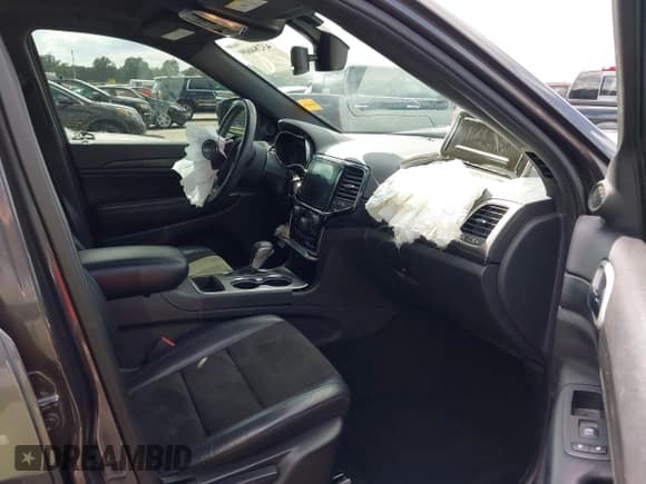 ✅ 2019 Jeep Grand Cherokee Upland • VIN: 1C4RJFAG6KC695105 • Lot: 43284609. Listed on IAAI with 73,349 mi. Free auction sales archive from the USA and detailed vehicle history report at DreamBid. Image 5.