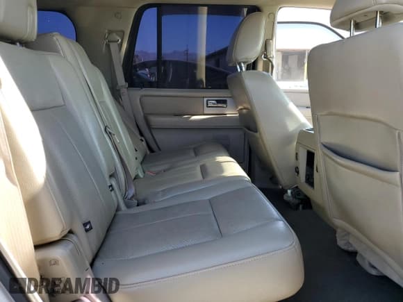 ✅ 2010 Ford Expedition Limited • VIN: 1FMJU1K52AEA70882 • Лот: 82450375. Опубликован ранее на Copart с пробегом 161 157 миль. Бесплатный доступ к архиву аукционных продаж из США и подробный отчёт об истории автомобиля на DreamBid. Изображение 11.