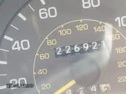 ✅ 1995 Toyota Camry LE • VIN: 4T1SK12E6SU572991 • Lot: 42850808. Wystawiony na IAAI z przebiegiem 226 921 mil. Bezpłatny archiwum sprzedaży aukcyjnych z USA i szczegółowy raport historii pojazdu na DreamBid. Zdjęcie 7.