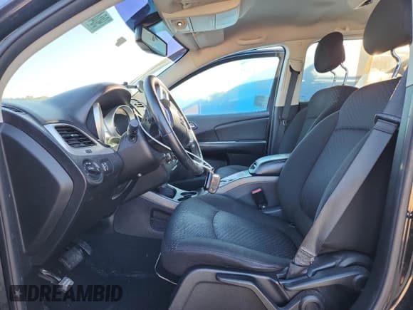 ✅ 2016 Dodge Journey Crossroad • VIN: 3C4PDCGG6GT226337 • Lot: 90490545. Listed on Copart with 175,635 mi. Free auction sales archive from the USA and detailed vehicle history report at DreamBid. Image 7.