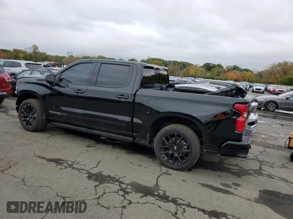 ✅ 2025 Chevrolet Silverado 1500 High Country • VIN: 1GCUKJE89SZ161560 • Lot: 85672395. Listed on Copart with 9,390 mi. Free auction sales archive from the USA and detailed vehicle history report at DreamBid. Image 2.