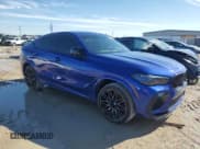 ✅ 2022 BMW X6 M • VIN: 5YMCY0C06N9M63613 • Lot: 80464644. Wystawiony na Copart z przebiegiem 16 762 mil. Bezpłatny archiwum sprzedaży aukcyjnych z USA i szczegółowy raport historii pojazdu na DreamBid. Zdjęcie 4.
