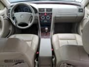 ✅ 2000 Mercedes-Benz C 230 Kompressor • VIN: WDBHA24G6YA818047 • Lot: 45992955. Wystawiony na Copart z przebiegiem 73 889 mil. Bezpłatny archiwum sprzedaży aukcyjnych z USA i szczegółowy raport historii pojazdu na DreamBid. Zdjęcie 8.