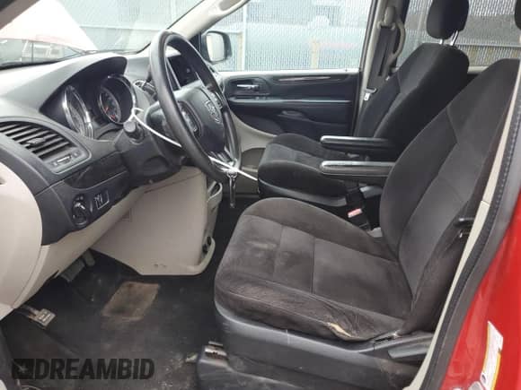 2014 Dodge Grand Caravan SE z VIN 2C4RDGBG8ER283100, wystawiony jako Copart lot #86293465 z przebiegiem 215 344 mil mil oraz Szkoda całkowita • Salvage title. Historia ofert i sprzedaży dostępna na DreamBid. Obrazek 7.