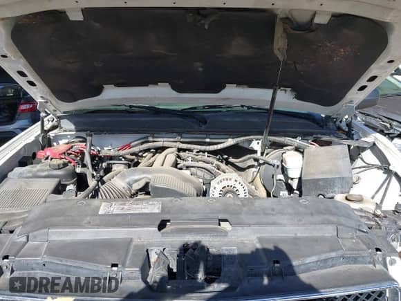 2011 Chevrolet Tahoe Commercial with VIN 1GNSK2E09BR200100, listed as a IAAI auction lot 41721798 with 143,557 mi miles and . Bid and sale history available at DreamBid. Image 10.