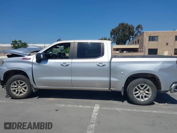 ✅ 2021 Chevrolet Silverado 1500 RST • VIN: 3GCUYEET4MG138815 • Lot: 42207861. Wystawiony na IAAI z przebiegiem 77 700 mil. Bezpłatny archiwum sprzedaży aukcyjnych z USA i szczegółowy raport historii pojazdu na DreamBid. Zdjęcie 13.