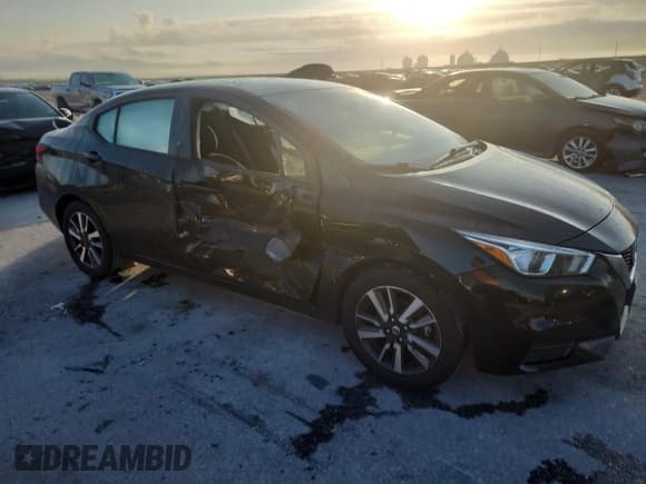 ✅ 2021 Nissan Versa SV • VIN: 3N1CN8EV4ML879385 • Lot: 85654295. Listed on Copart with 104,127 mi. Free auction sales archive from the USA and detailed vehicle history report at DreamBid. Image 4.