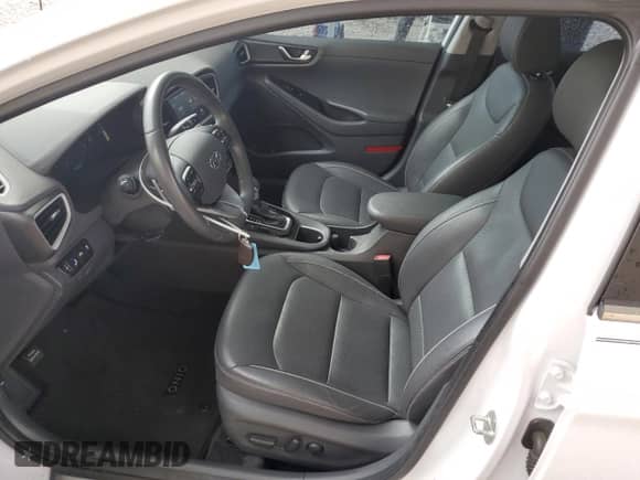 2019 Hyundai Ioniq Limited с VIN KMHC85LC1KU126187, выставлен на аукционе Copart как лот 72765154 с пробегом 69 479 миль миль и Списание • Salvage title. История ставок и продаж доступна на DreamBid. Изображение 7.