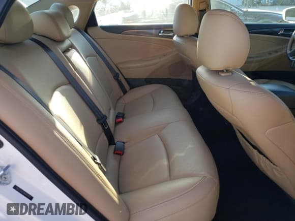 ✅ 2013 Hyundai Sonata SE • VIN: 5NPEC4AC3DH653959 • Lot: 76070894. Listed on Copart with 73,203 mi. Free auction sales archive from the USA and detailed vehicle history report at DreamBid. Image 10.