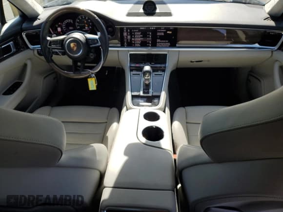 ✅ 2021 Porsche Panamera 4S E-Hybrid • VIN: WP0AK2A76ML141942 • Lot: 53617494. Wystawiony na Copart z przebiegiem 26 204 mil. Bezpłatny archiwum sprzedaży aukcyjnych z USA i szczegółowy raport historii pojazdu na DreamBid. Zdjęcie 8.