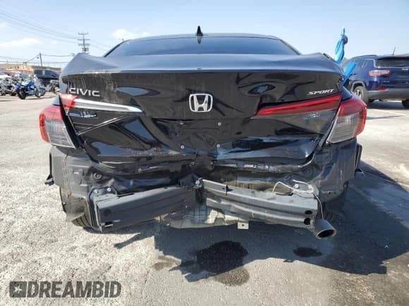 ✅ 2023 Honda Civic Sport • VIN: 2HGFE2F5XPH508543 • Lot: 85177465. Listed on Copart with 34,695 mi. Free auction sales archive from the USA and detailed vehicle history report at DreamBid. Image 6.