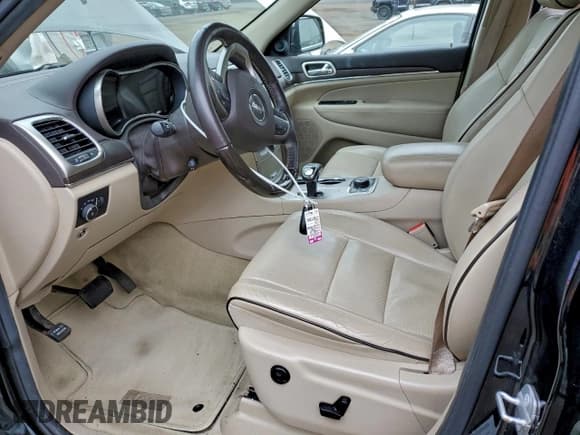 ✅ 2014 Jeep Grand Cherokee Overland • VIN: 1C4RJFCG0EC437700 • Lot: 93848545. Wystawiony na Copart z przebiegiem 136 887 mil. Bezpłatny archiwum sprzedaży aukcyjnych z USA i szczegółowy raport historii pojazdu na DreamBid. Zdjęcie 7.