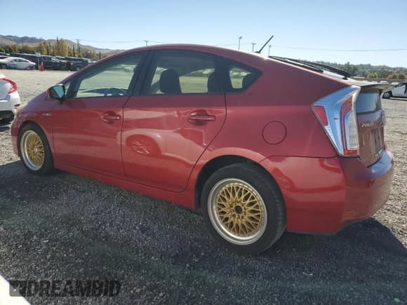 ✅ 2014 Toyota Prius One • VIN: JTDKN3DU3E1742533 • Lot: 82781005. Wystawiony na Copart z przebiegiem 173 973 mil. Bezpłatny archiwum sprzedaży aukcyjnych z USA i szczegółowy raport historii pojazdu na DreamBid. Zdjęcie 2.