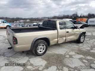 ✅ 2002 Dodge Dakota • VIN: 1B7GL12X32S710586 • Lot: 41407235. Wystawiony na Copart z przebiegiem 123 027 mil. Bezpłatny archiwum sprzedaży aukcyjnych z USA i szczegółowy raport historii pojazdu na DreamBid. Zdjęcie 3.