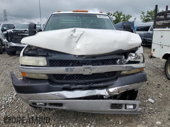 ✅ 2001 Chevrolet Silverado 3500 LS • VIN: 1GCJK39161F125028 • Lot: 58018495. Listed on Copart with 164,770 mi. Free auction sales archive from the USA and detailed vehicle history report at DreamBid. Image 5.