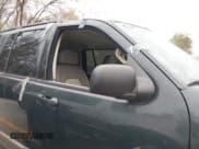 ✅ 2002 Ford Explorer Eddie Bauer • VIN: 1FMZU74W22ZC19782 • Lot: 40931485. Wystawiony na IAAI z przebiegiem 109 160 mil. Bezpłatny archiwum sprzedaży aukcyjnych z USA i szczegółowy raport historii pojazdu na DreamBid. Zdjęcie 6.