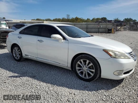 ✅ 2010 Lexus ES 330 • VIN: JTHBK1EG6A2404312 • Лот: 89886705. Опубликован ранее на Copart с пробегом 147 724 миль. Бесплатный доступ к архиву аукционных продаж из США и подробный отчёт об истории автомобиля на DreamBid. Изображение 4.