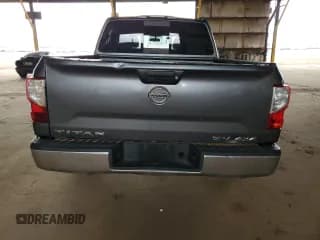 ✅ 2017 Nissan Titan S • VIN: 1N6AA1EJ6HN565101 • Lot: 86161995. Wystawiony na Copart z przebiegiem 204 002 mil. Bezpłatny archiwum sprzedaży aukcyjnych z USA i szczegółowy raport historii pojazdu na DreamBid. Zdjęcie 6.