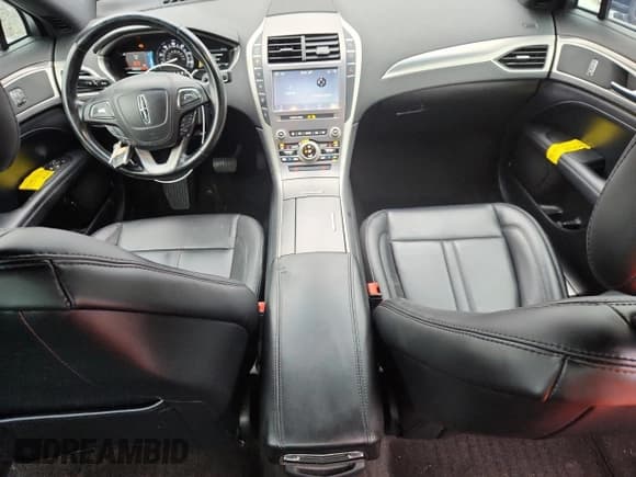 ✅ 2019 Lincoln MKZ Hybrid • VIN: 3LN6L5KU0KR631781 • Лот: 69449525. Опубликован ранее на Copart с пробегом 70 860 миль. Бесплатный доступ к архиву аукционных продаж из США и подробный отчёт об истории автомобиля на DreamBid. Изображение 8.