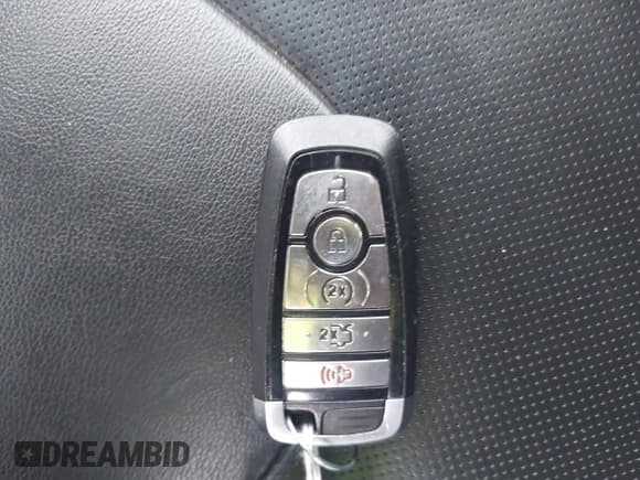 ✅ 2019 Ford Edge Titanium • VIN: 2FMPK4K99KBC45405 • Лот: 43723245. Опубликован ранее на IAAI с пробегом 46 518 миль. Бесплатный доступ к архиву аукционных продаж из США и подробный отчёт об истории автомобиля на DreamBid. Изображение 11.