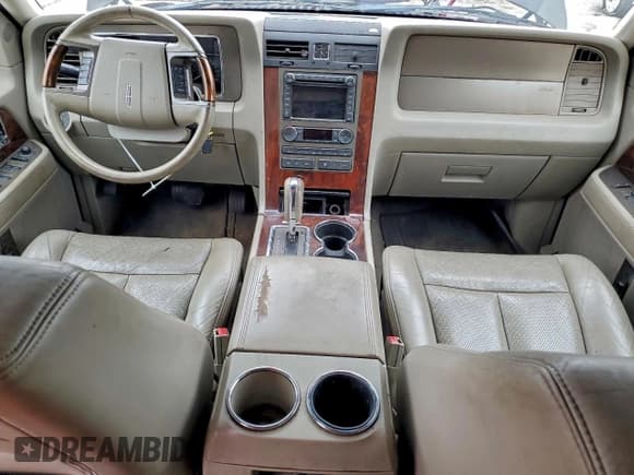 ✅ 2012 Lincoln Navigator • VIN: 5LMJJ3H50CEL01287 • Lot: 95562005. Wystawiony na Copart z przebiegiem Nie podano. Bezpłatny archiwum sprzedaży aukcyjnych z USA i szczegółowy raport historii pojazdu na DreamBid. Zdjęcie 8.